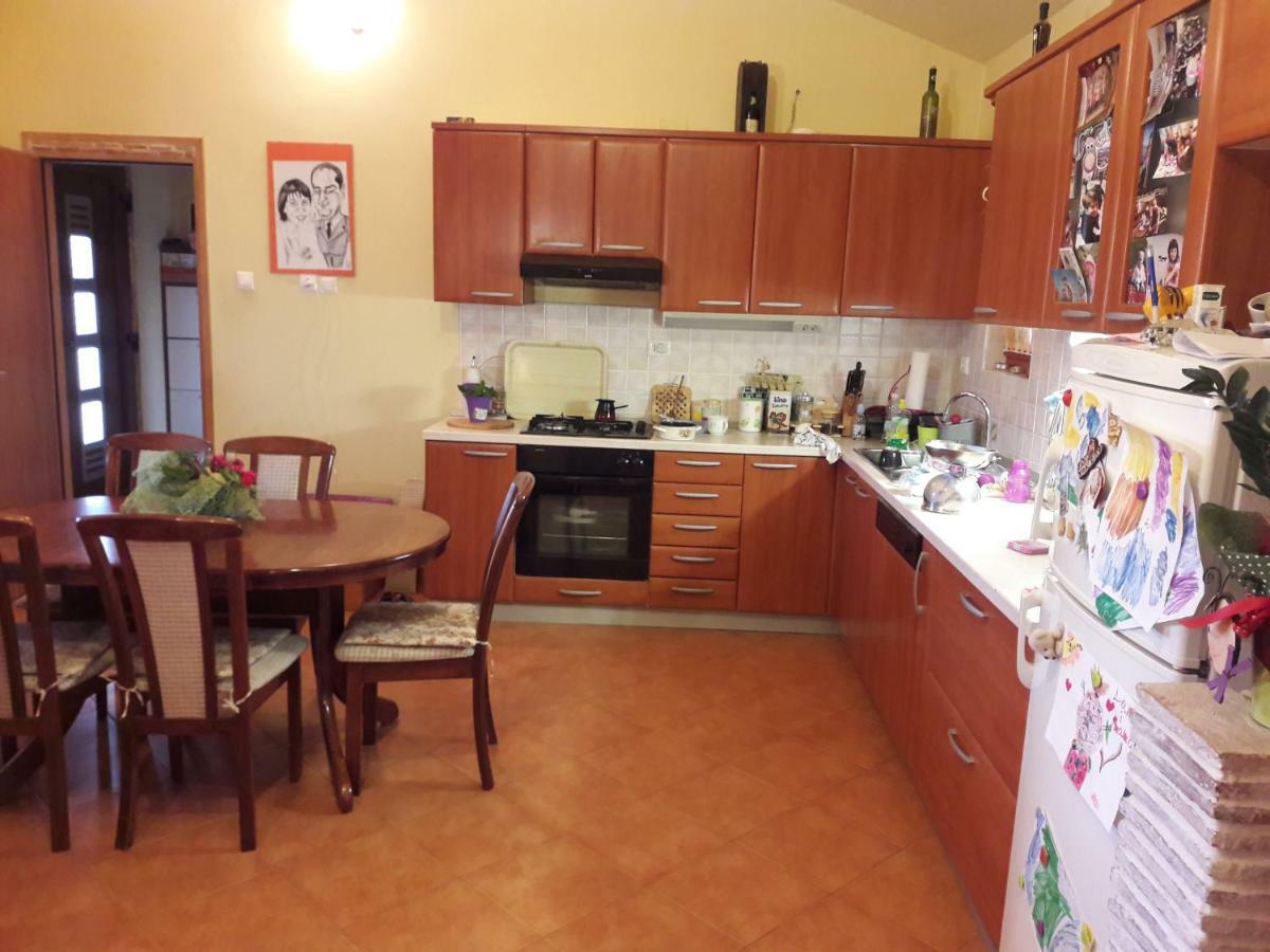 Apartment Tila In Šišan Exterior foto